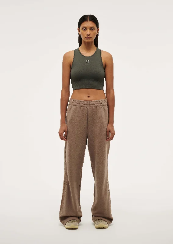 Sports litigation style ADVENTURE TRACK PANT IN TAUPE