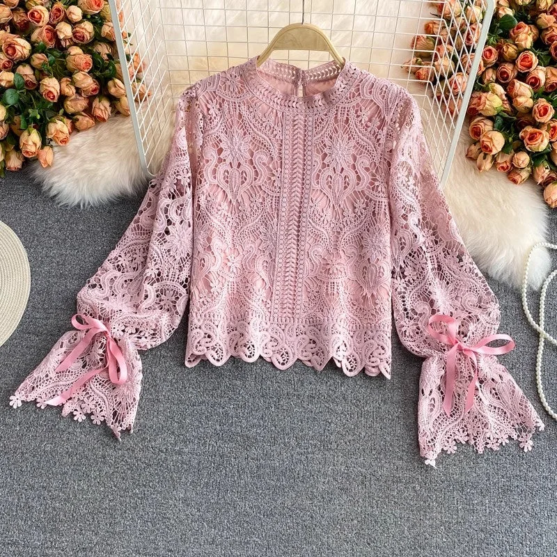 Casual And Versatile Lace Shirt Bell Sleeve Long Sleeve Top for Women     S3915