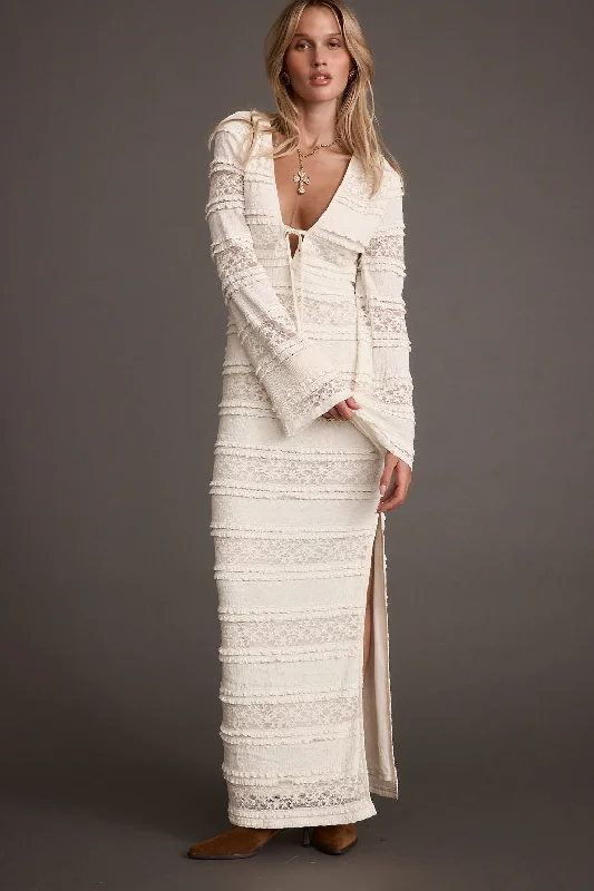 Street Personality Style Melrose Ivory Long Sleeve Lace Maxi Dress