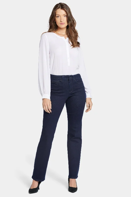 Short skirt design Blake Slim Flared Jeans In Petite - Rinse
