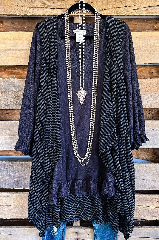Printed pattern Collection Of Stripes Vest - Black