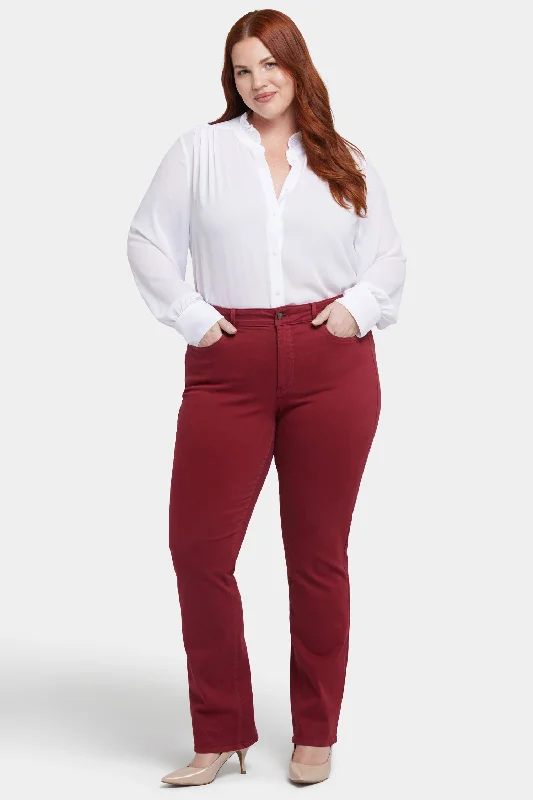 Comfortable And Simple Marilyn Straight Jeans In Plus Size - Wild Currant