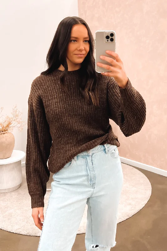 Comfortable and simple Lola Knit Brown