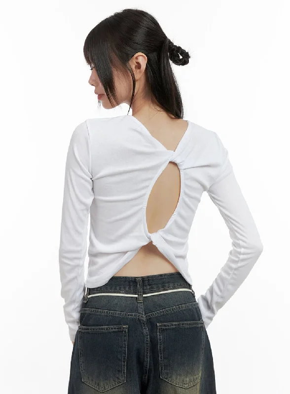 Trendy Traveler Twist Detail Crop Top CS410