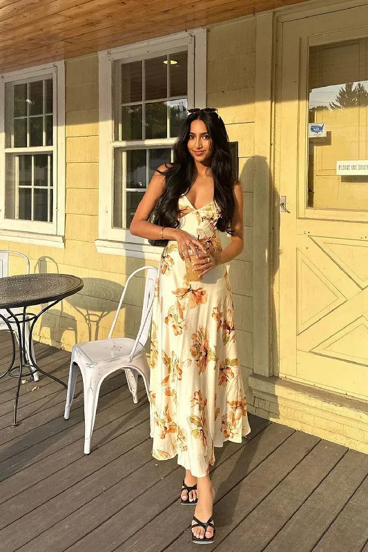 Street Vertical And Horizontal Design Palma Cream Floral Maxi Dress