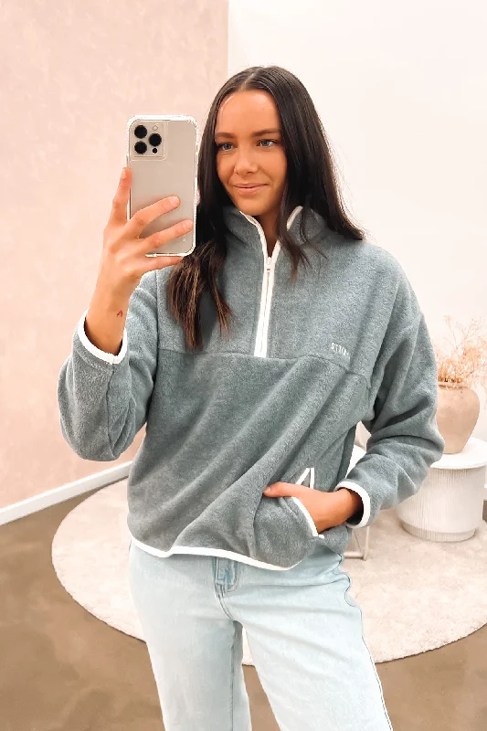Elegant And Elegant Minimal Thrills Polar Fleece Grey Marle