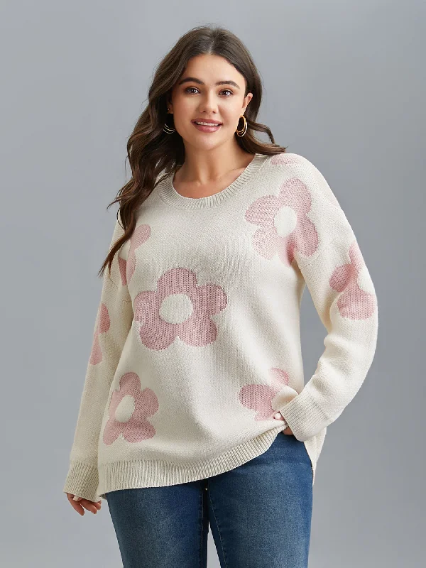 Warm Winter Series Round Neck Floral Pattern Pullover