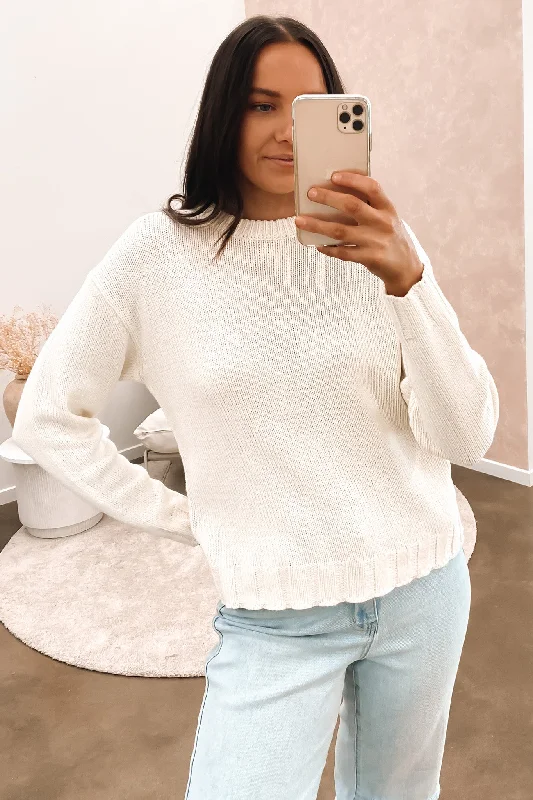 British casual Bonnie Knit Crew Vintage White