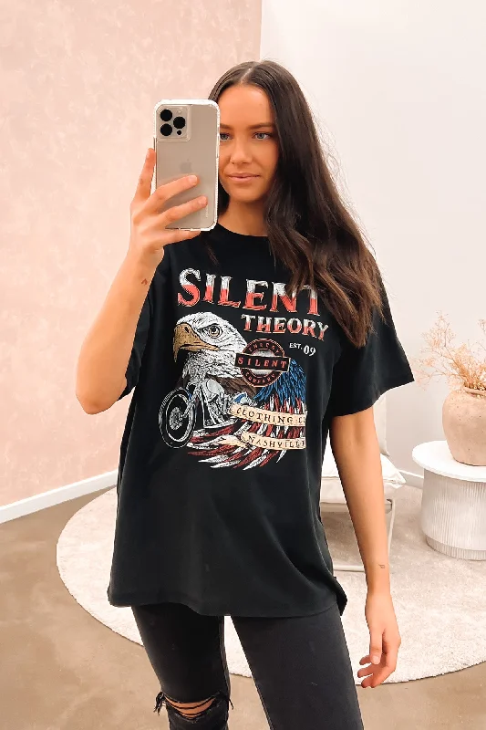 Single item design Striker Tee Washed Black