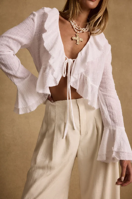 Street Style Suit Guilliana White Ruffle Blouse