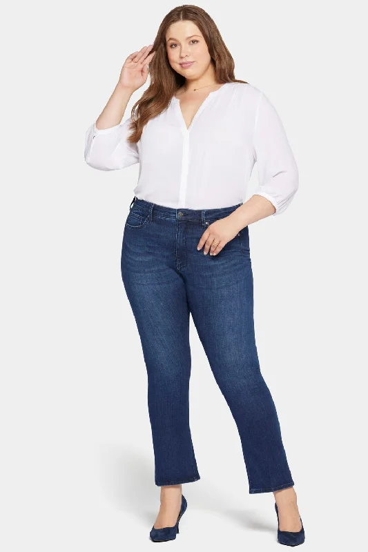 Knitted Design Le Silhouette Slim Bootcut Jeans In Petite Plus Size - Marvelous