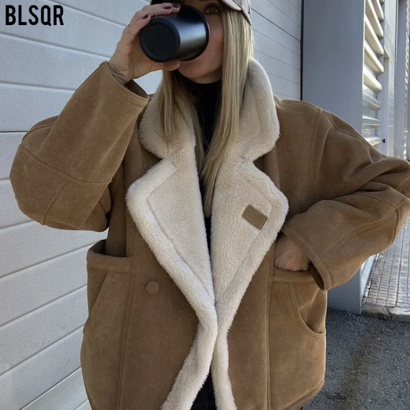 Street Fashion Style Vintage Winter Lamb Wool Outerwear for Women