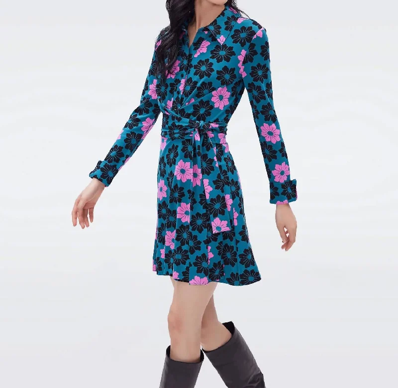 Sports Zipper Style Didi Dress In Daisy