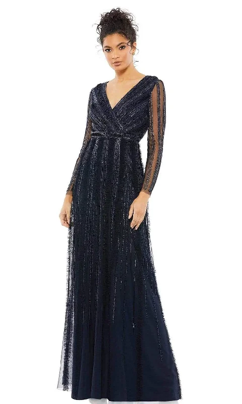 Street Fashion Style Mac Duggal 9145D